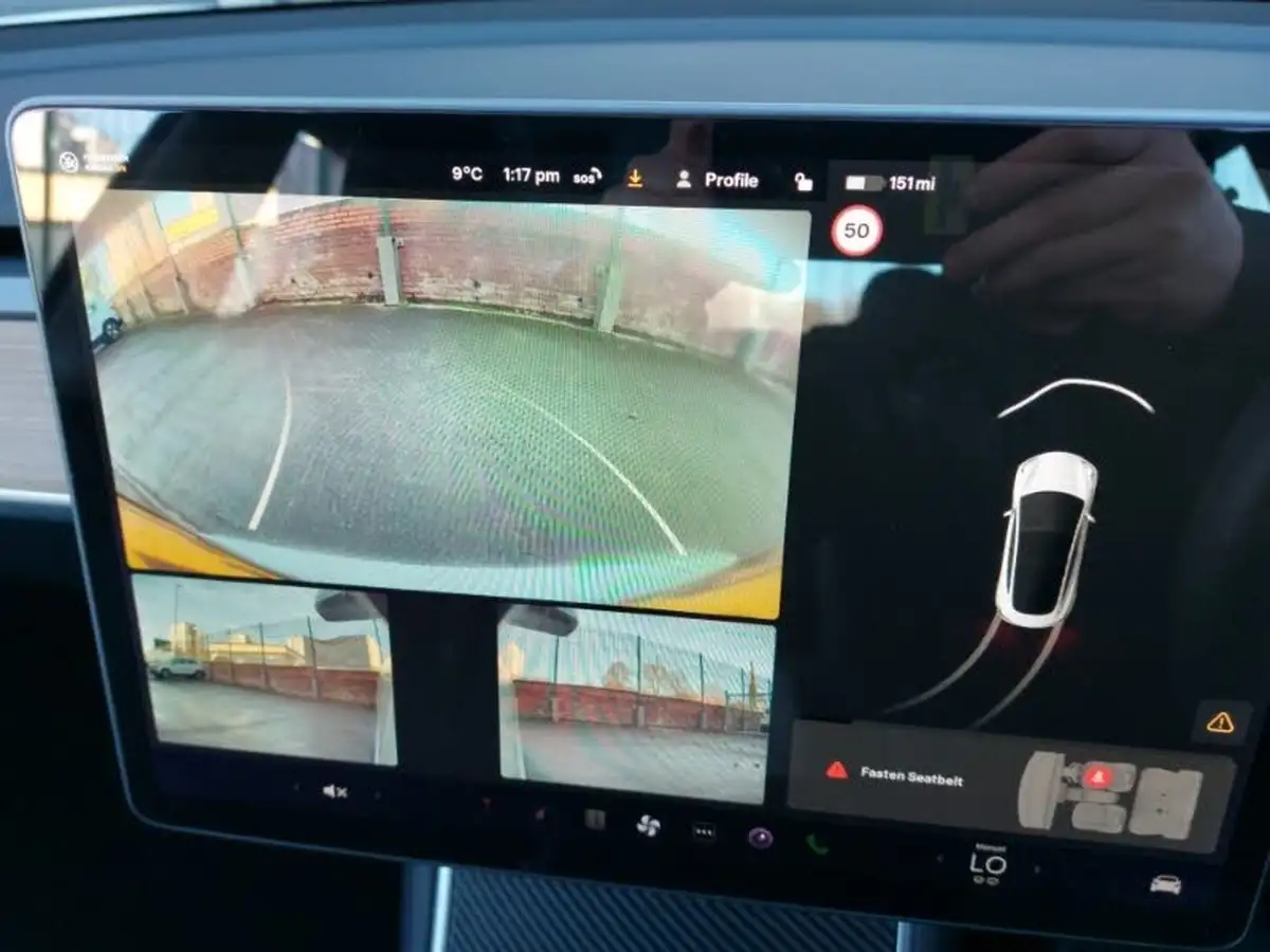 2020-tesla-model-3-e-long-range-big-10