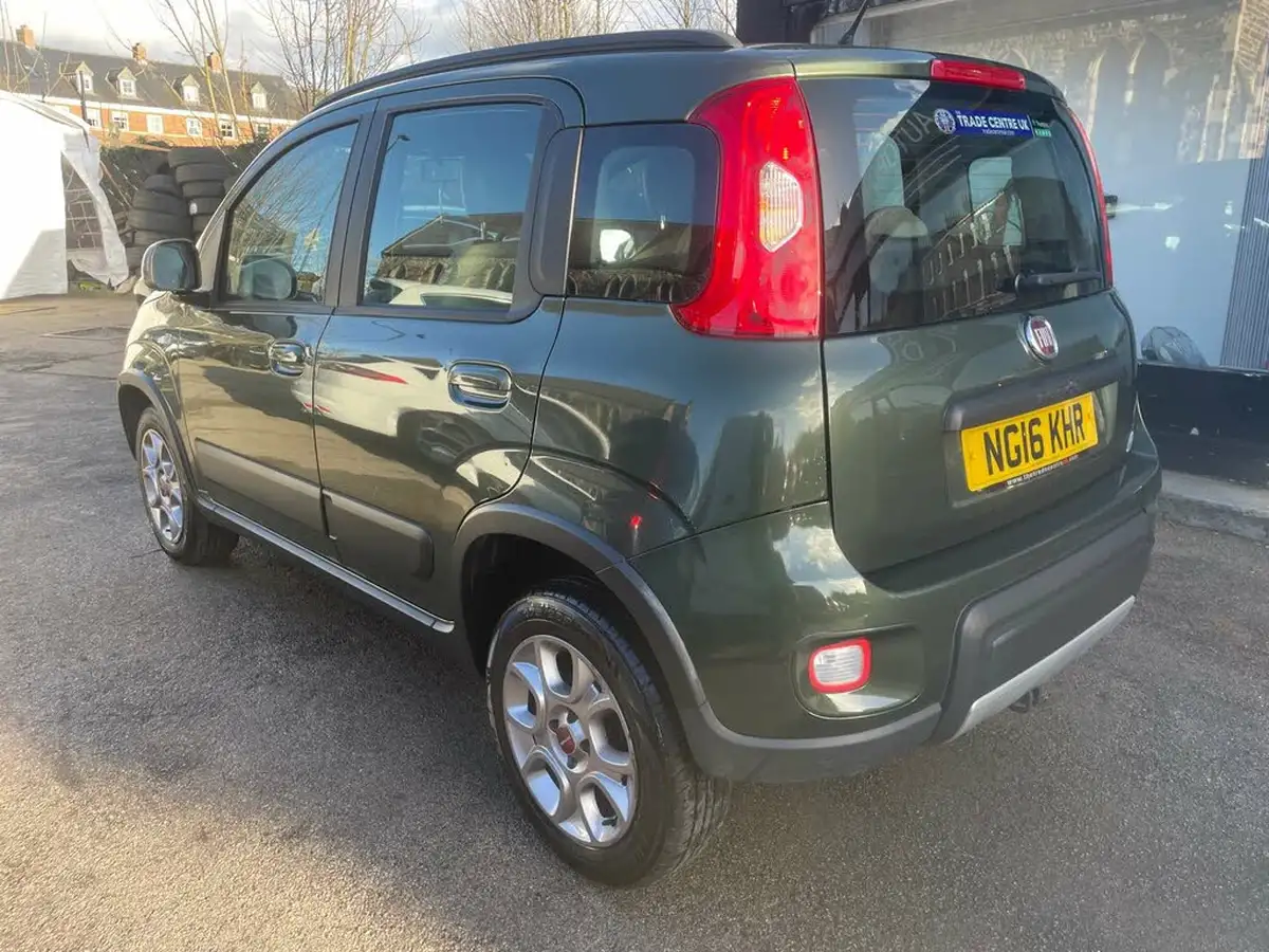 2016-fiat-panda-13multijet-trekking-95bhp-big-6