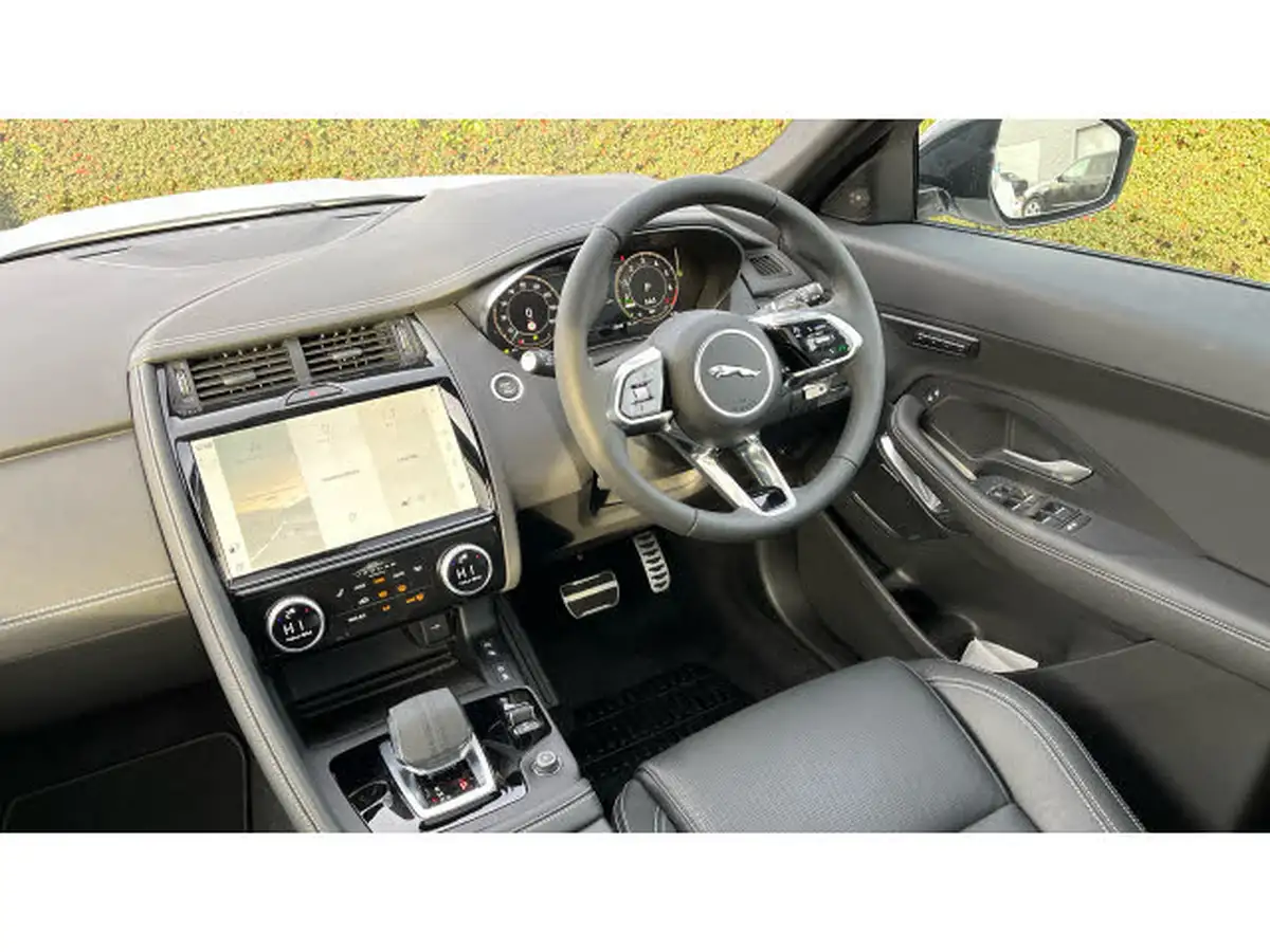2024-jaguar-e-pace-15-p270e-r-dynamic-se-black-big-11