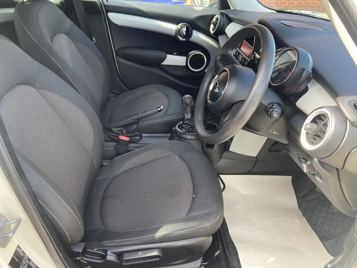 2016-mini-cooper-15-cooper-ss-hatchback-5d-big-10