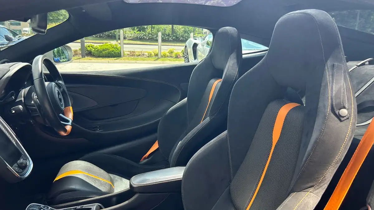 2017-mclaren-570gt-38-big-20