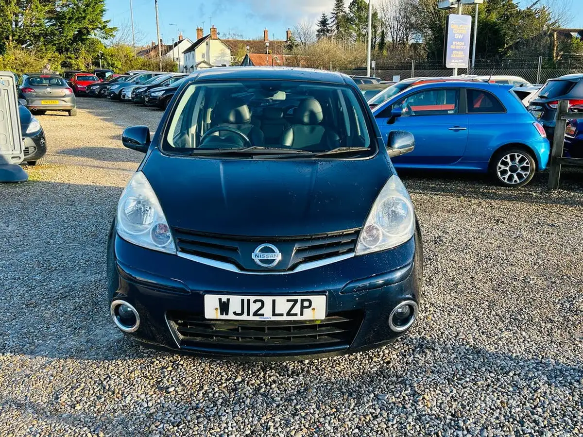 2012-nissan-note-14-n-tec-big-2