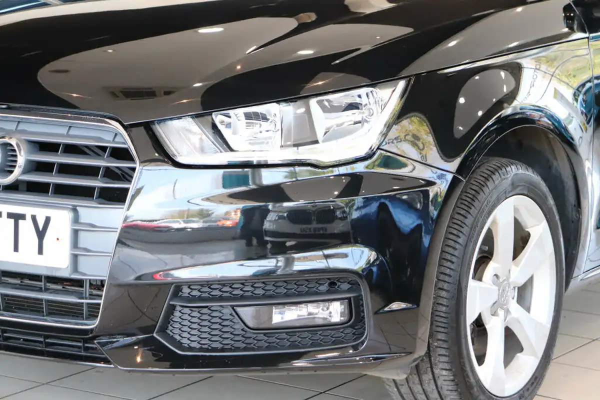 2017-audi-a1-14-tfsi-sport-hatchback-3d-s-tronic-big-62