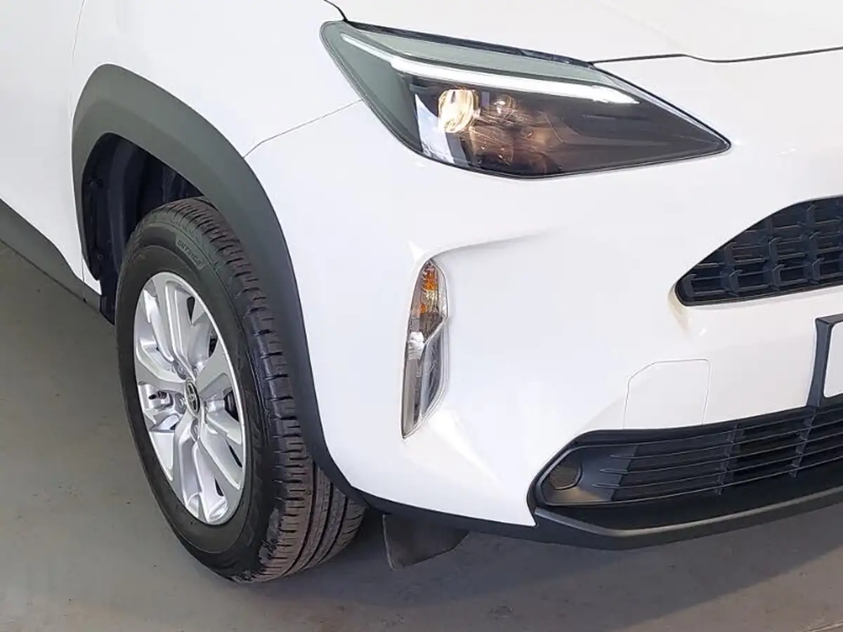 2023-toyota-yaris-cross-15-vvt-i-icon-big-8