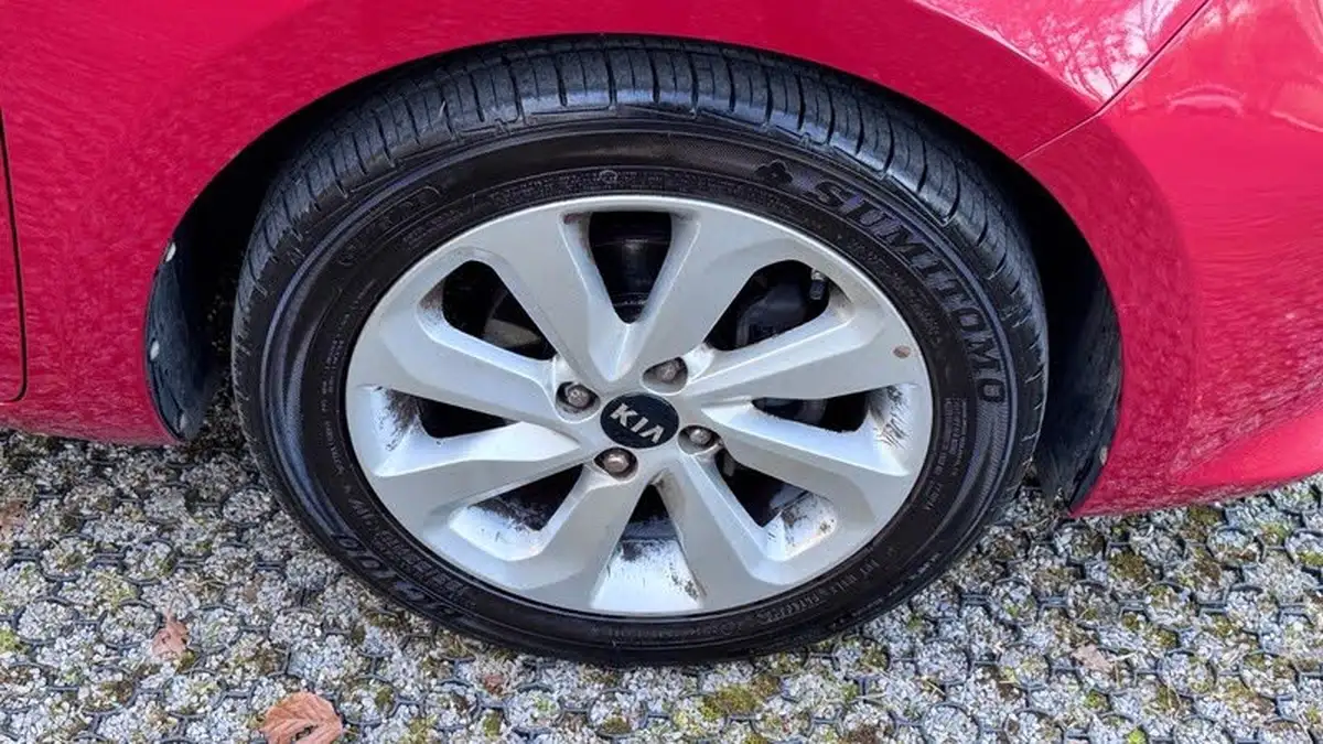 2015-kia-rio-125-2-5d-big-37