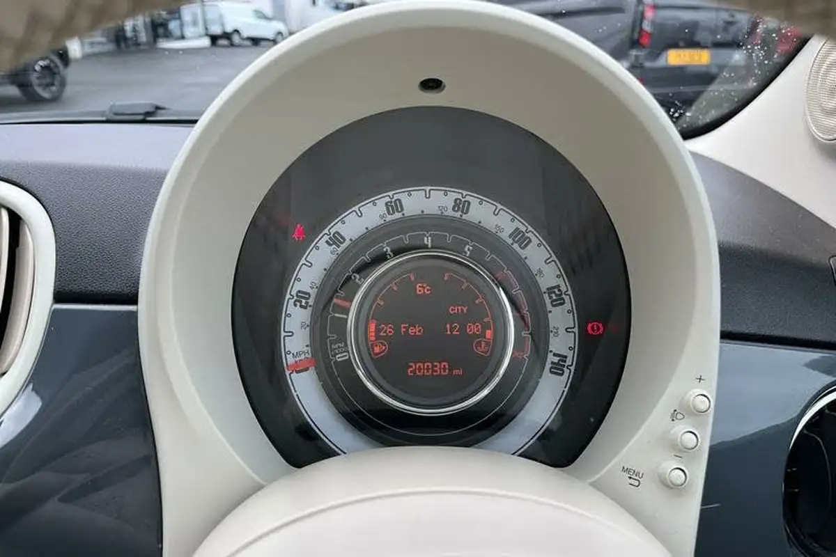 2019-fiat-500-12-lounge-ss-big-12