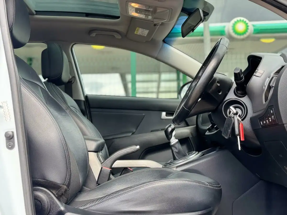2015-kia-sportage-16-gdi-2-big-31