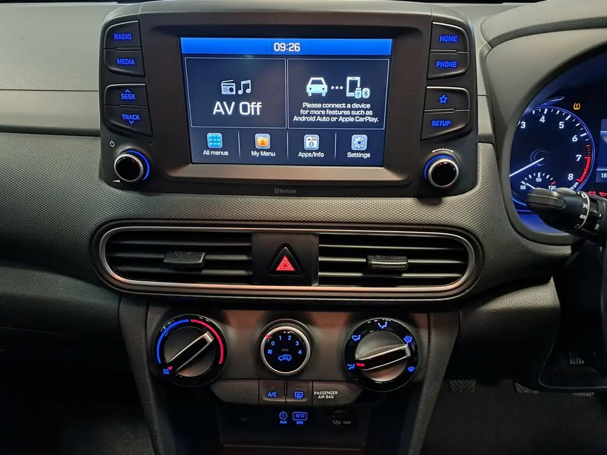 2019-hyundai-kona-10-t-gdi-play-big-14