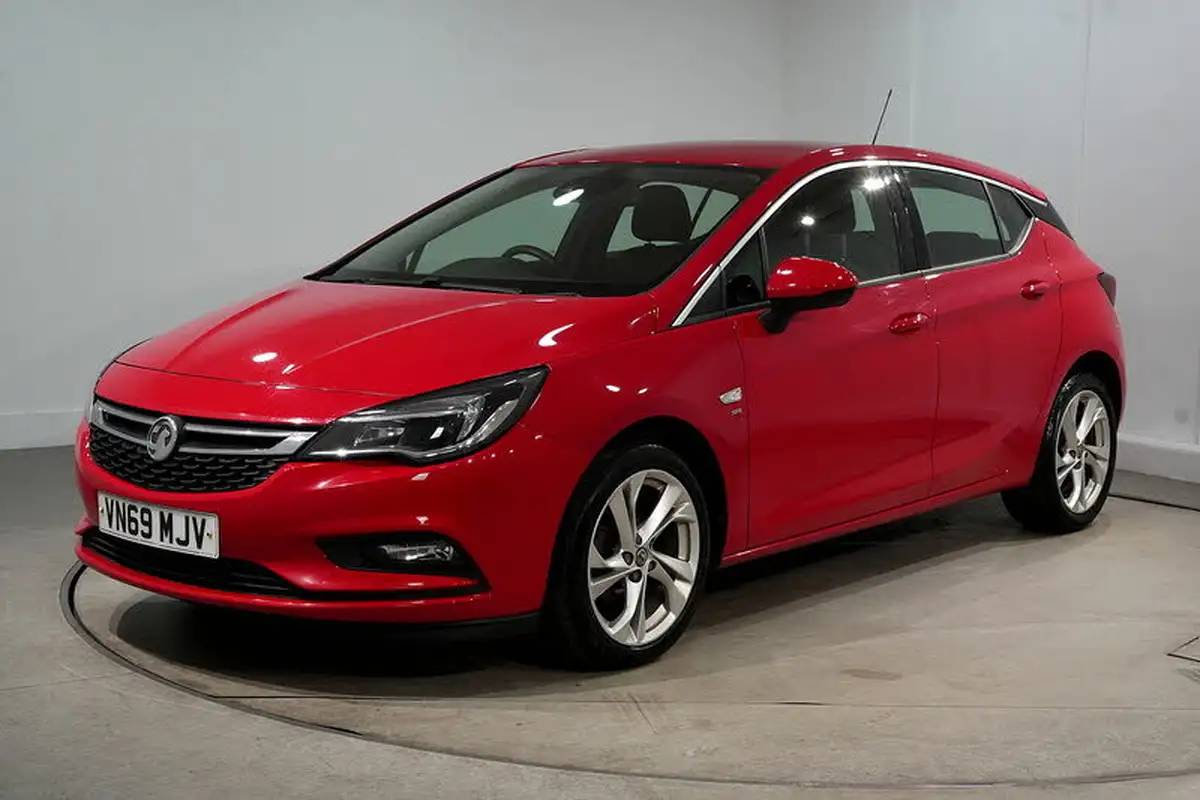 2019-vauxhall-astra-14i-16v-turbo-sri-hatchback-big-5