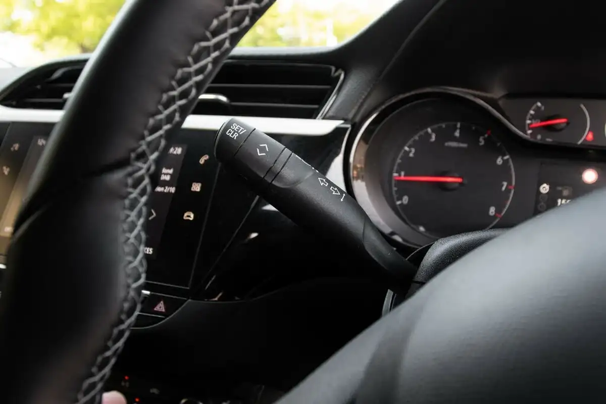 2021-vauxhall-corsa-12-turbo-griffin-edition-big-16