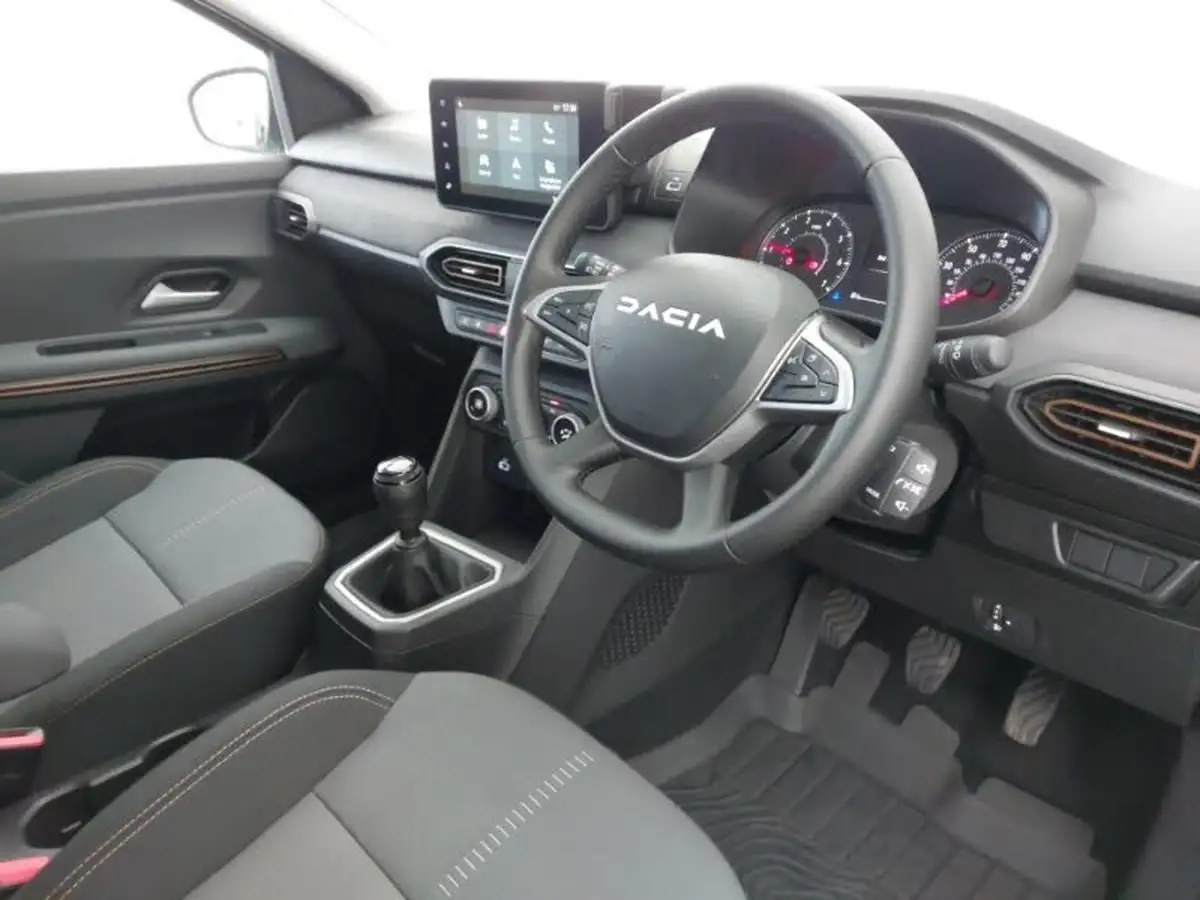 2023-dacia-sandero-stepway-10-tce-essential-90bhp-big-10