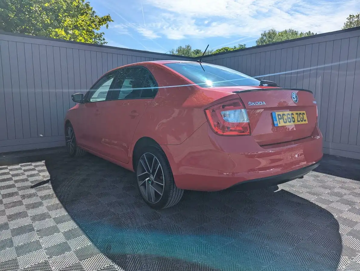2017-skoda-rapid-12-tsi-sport-big-42
