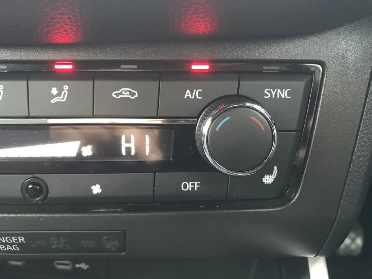 2021-seat-arona-10-tsi-xcellence-lux-110ps-big-18