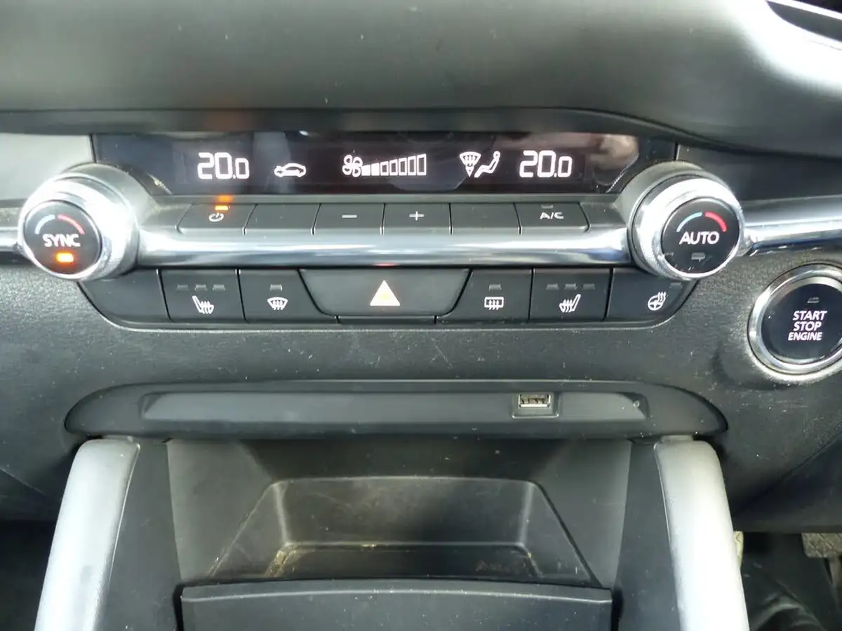 2021-mazda-mazda3-20-gt-sport-122ps-hatchback-5d-big-14