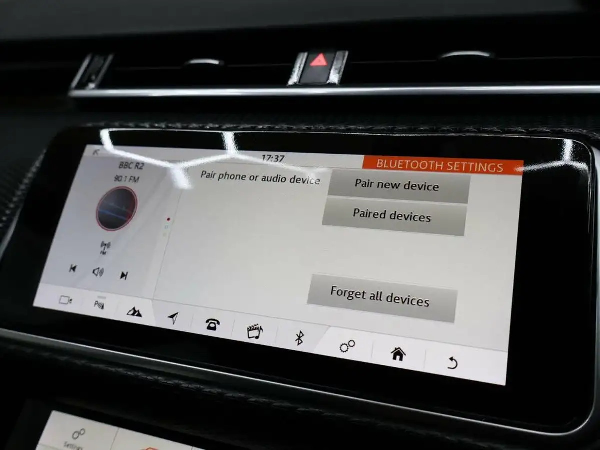 2019-land-rover-range-rover-velar-20-d180-r-dynamic-s-big-36