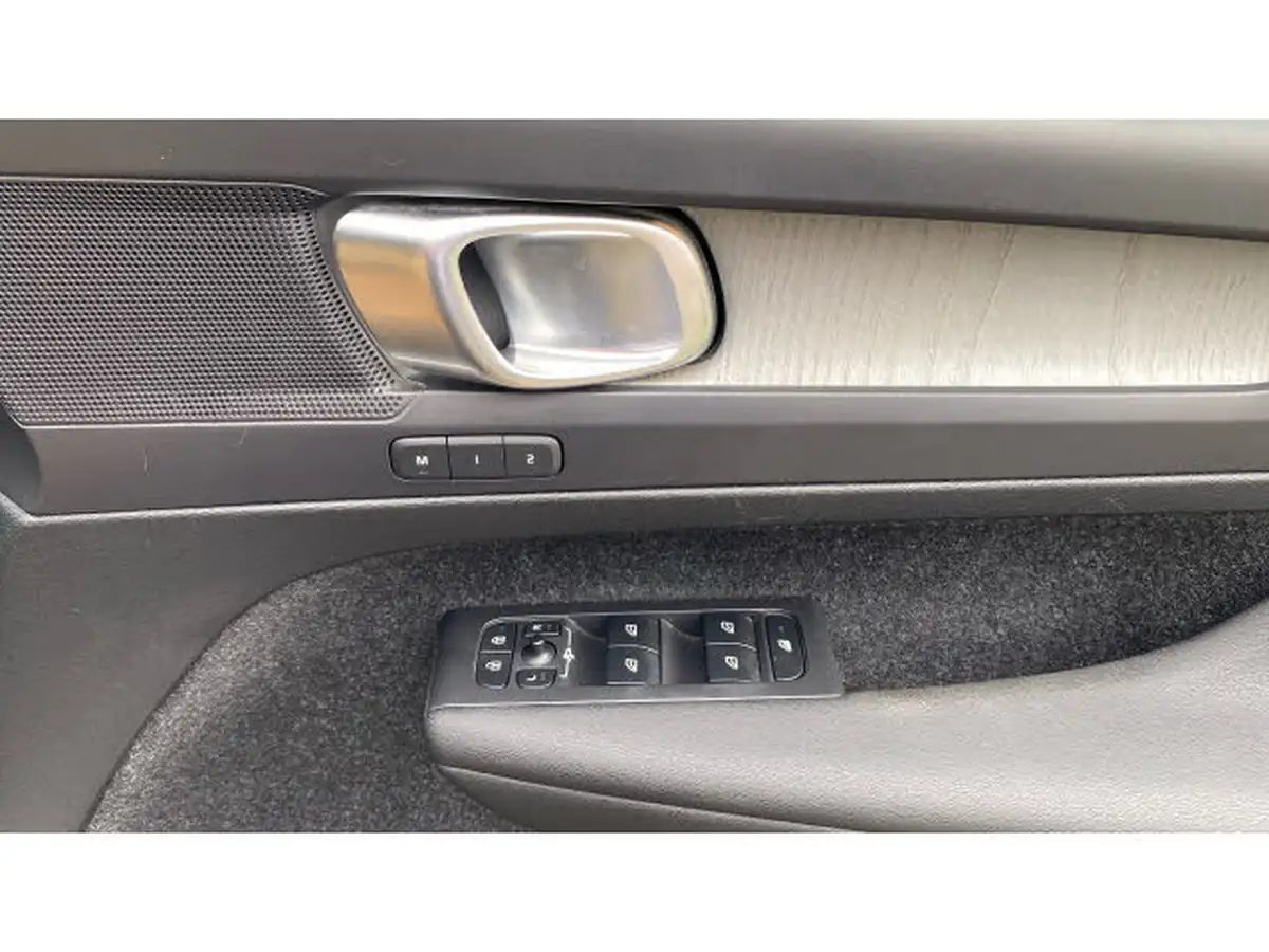 2020-volvo-xc40-20-b4-inscription-big-14