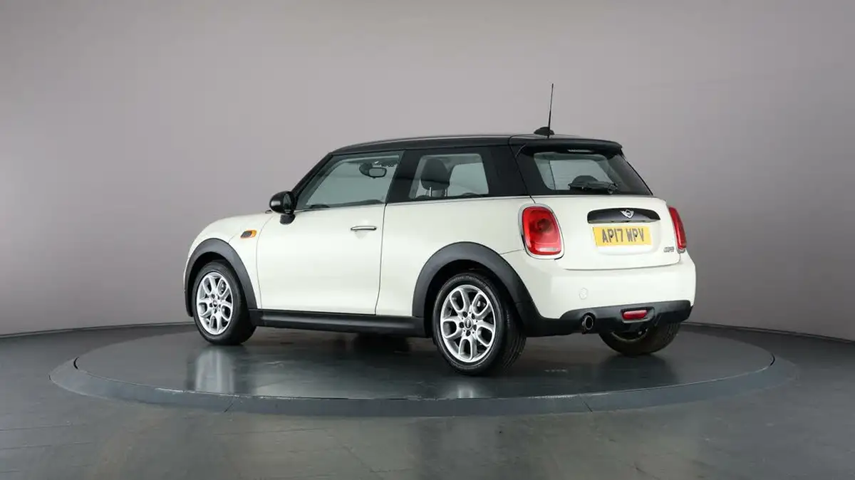 2017-mini-cooper-15-cooper-ss-hatchback-3d-big-68