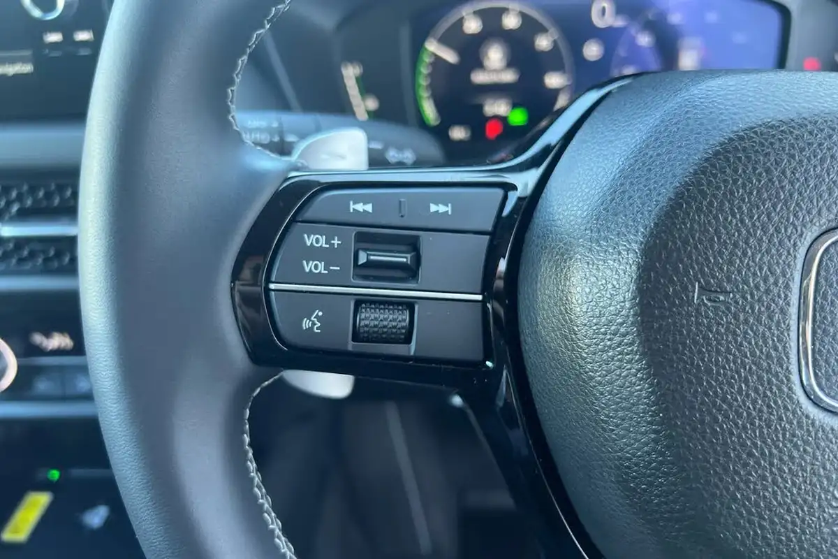 2024-honda-zr-v-20-i-mmd-sport-big-18