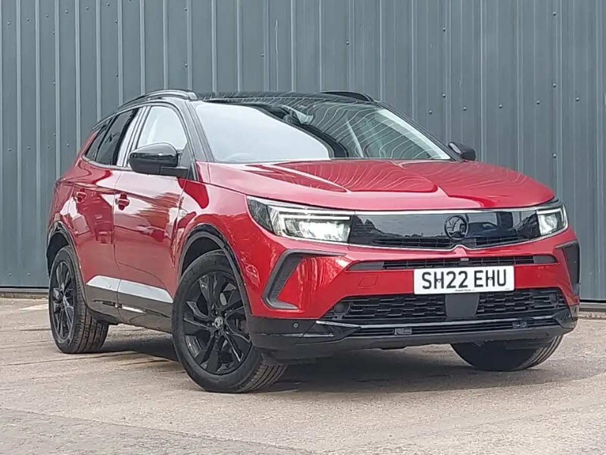 2022-vauxhall-grandland-12-gs-line-big-0
