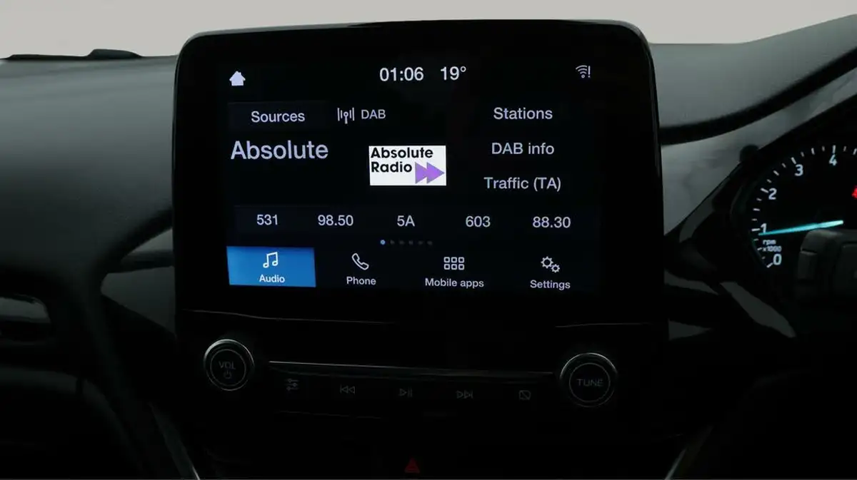 2020-ford-fiesta-10t-trend-95ps-5d-big-11