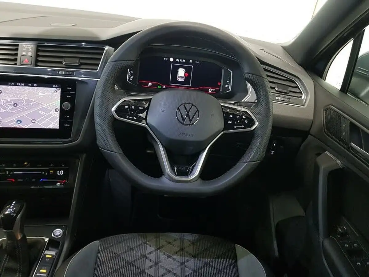 2024-volkswagen-tiguan-15-tsi-r-line-edition-big-6
