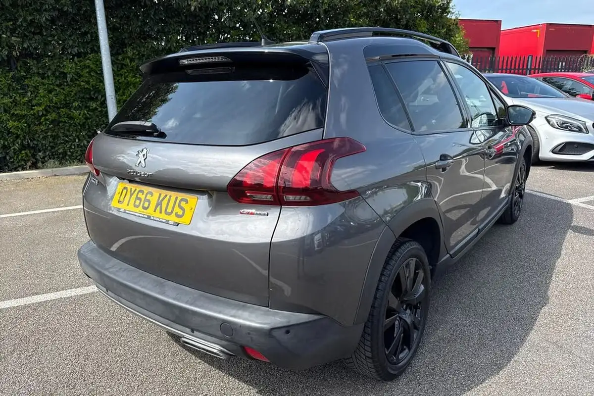 2016-peugeot-2008-suv-12-puretech-gt-line-130bhp-big-38