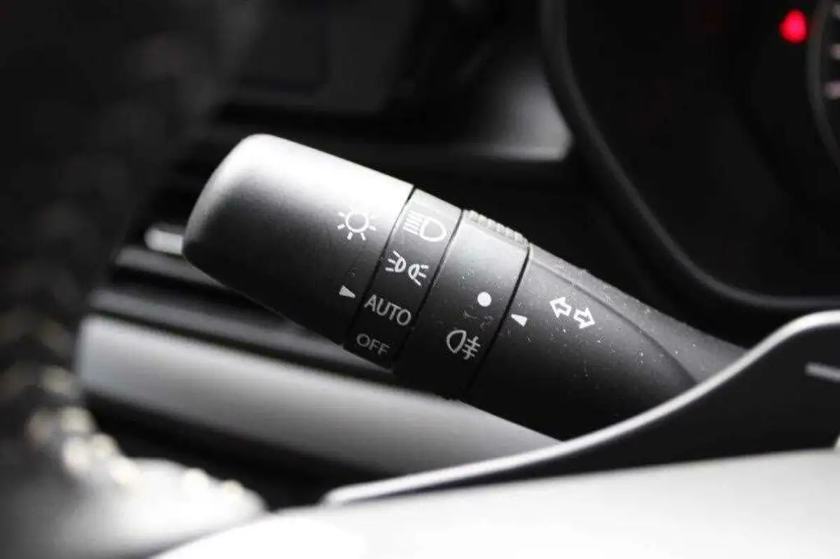 2024-suzuki-swift-12-ultra-cvt-big-23