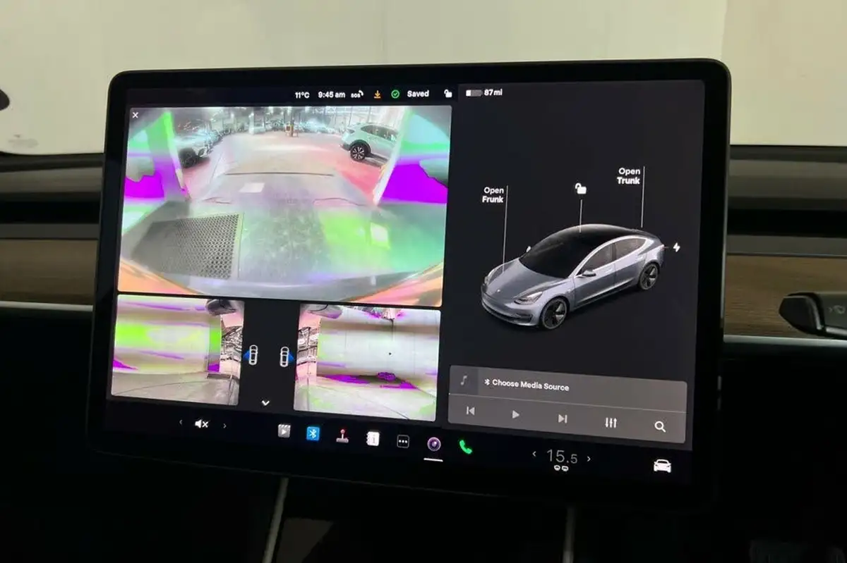 2020-tesla-model-3-e-long-range-big-11