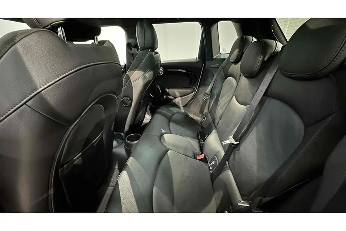 2018-mini-cooper-15-cooper-series-ii-ss-hatchback-5d-auto-big-21