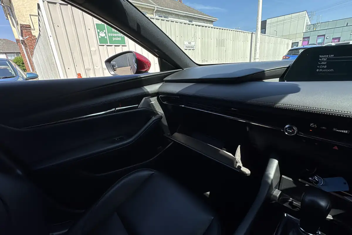 2022-mazda-mazda3-20-gt-sport-122ps-hatchback-5d-auto-big-42