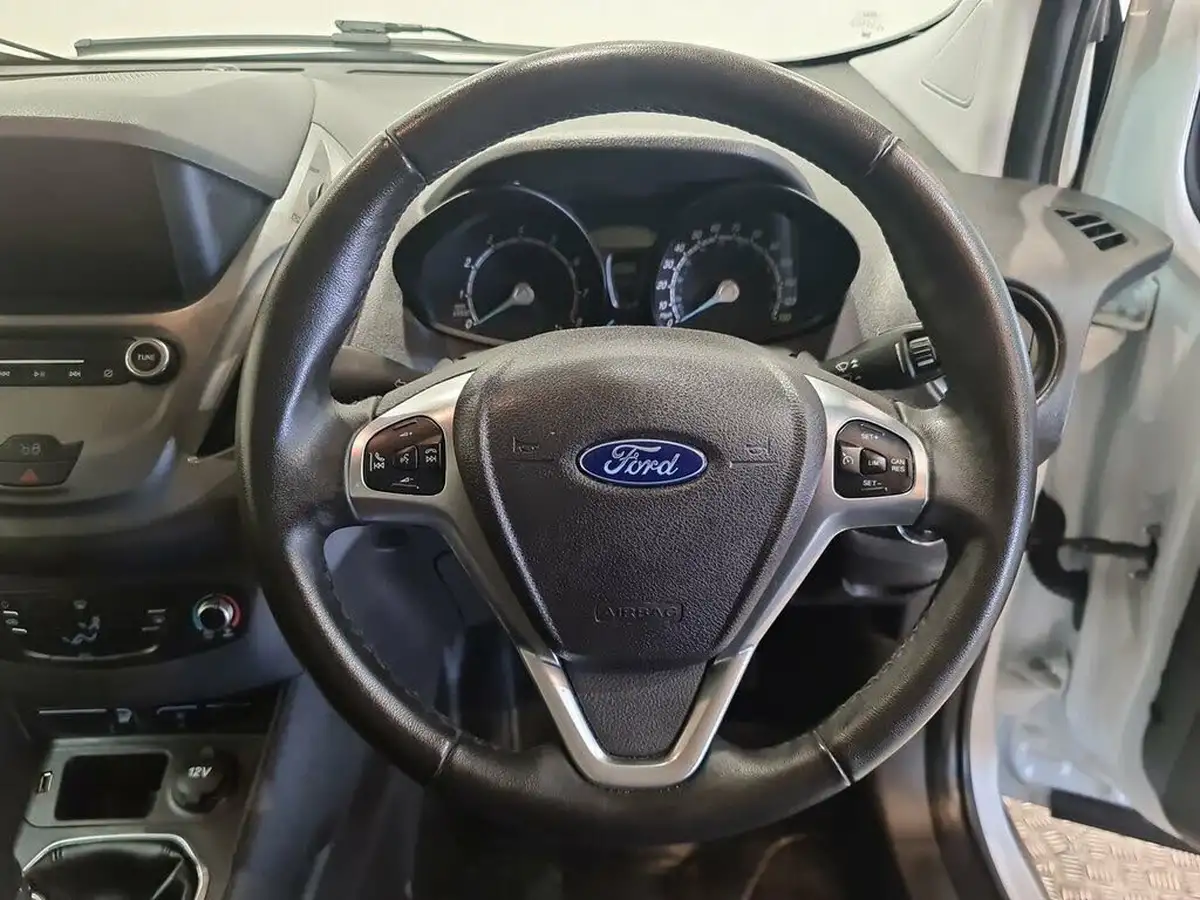 2021-ford-transit-courier-10t-limited-ecoboost-big-30