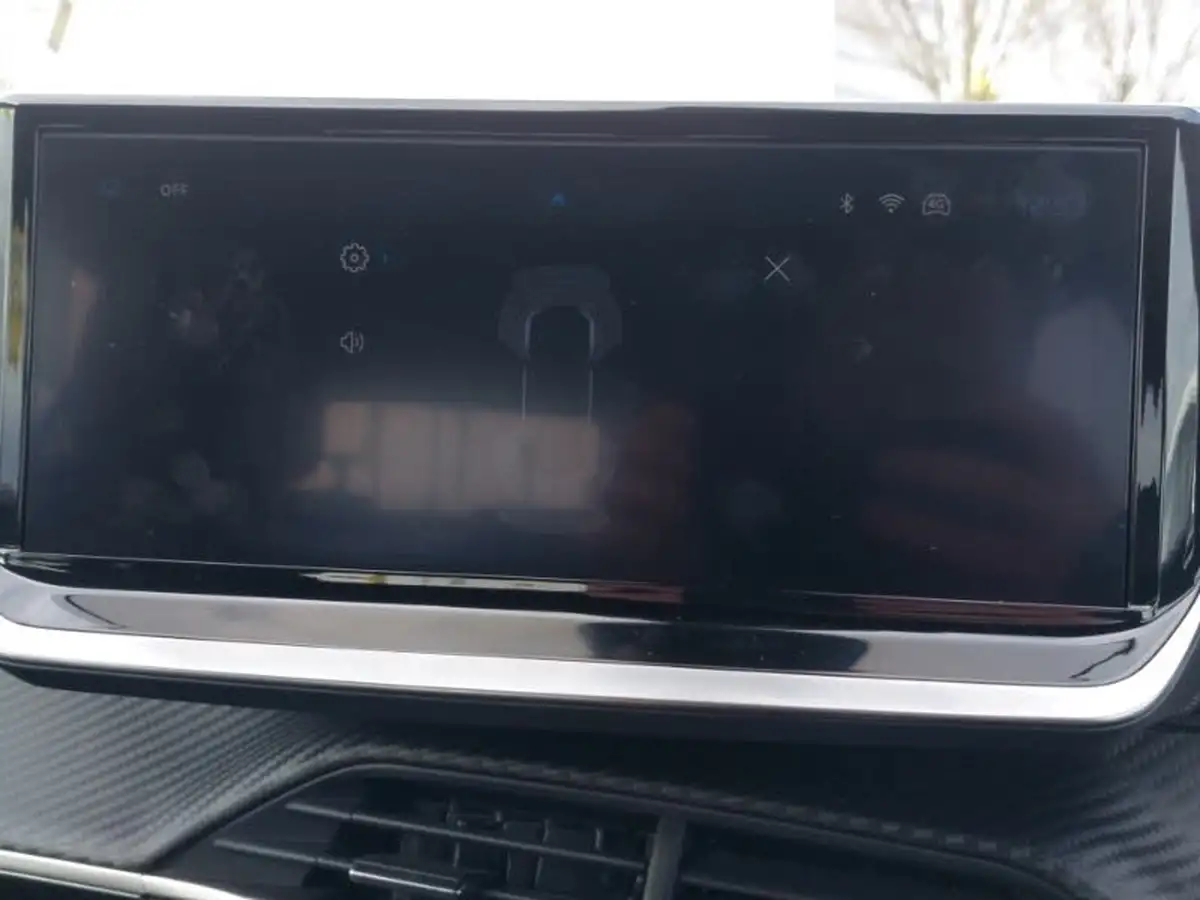 2024-peugeot-2008-suv-12-puretech-allure-130ps-big-11