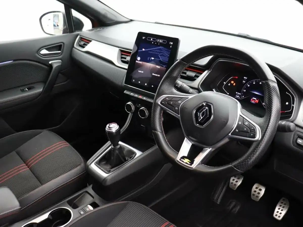 2022-renault-captur-13-tce-rs-line-big-6