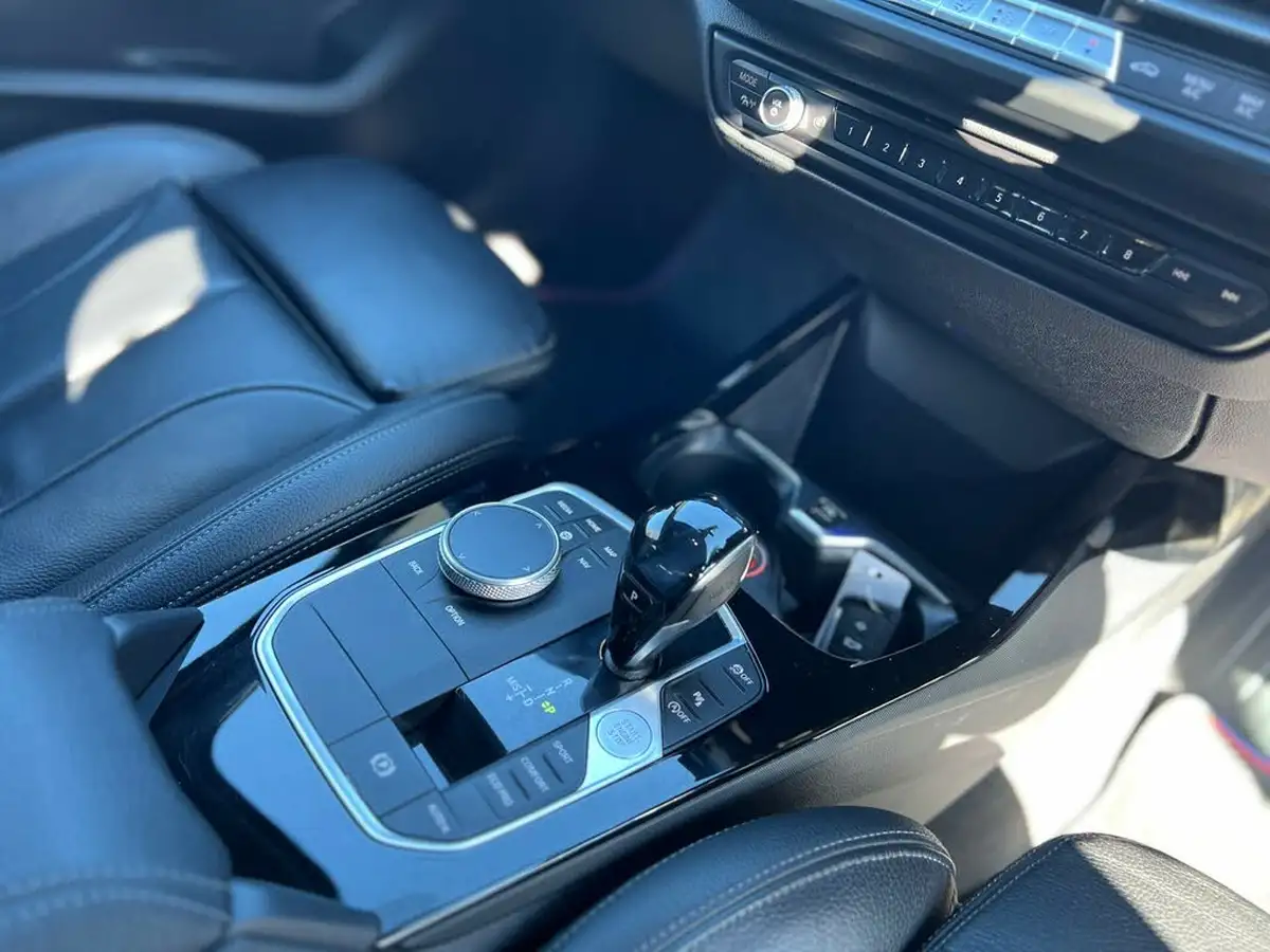 2020-bmw-1-series-20td-120d-xdrive-m-sport-big-20