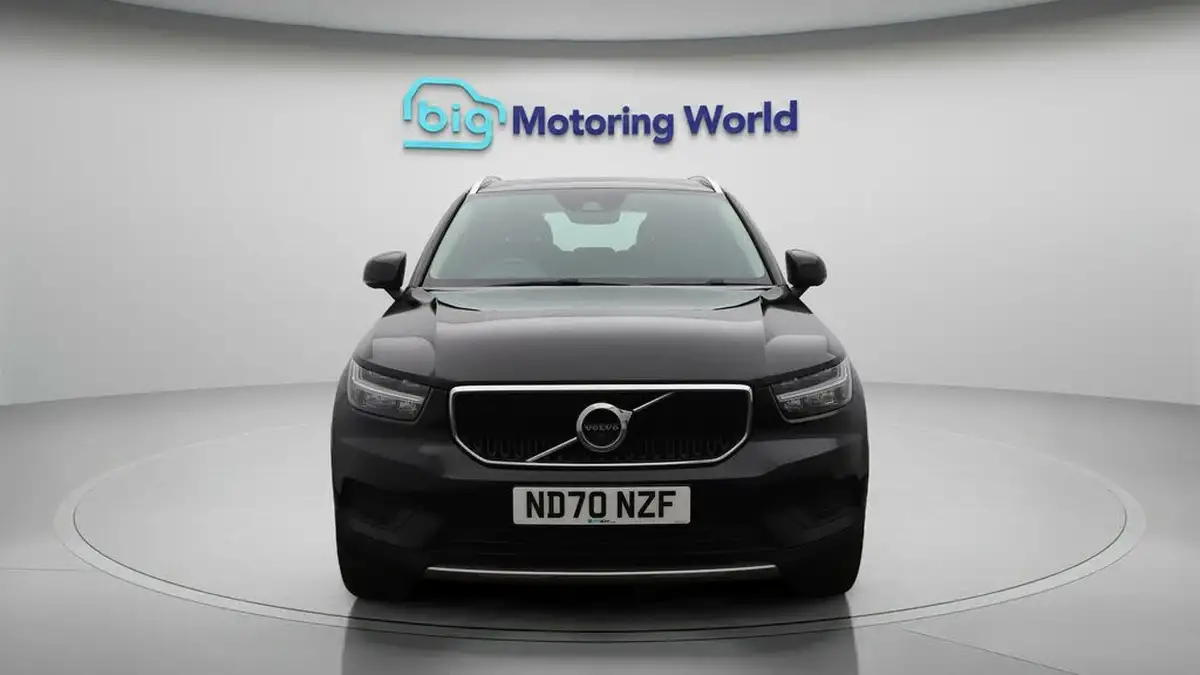 2021-volvo-xc40-15-t3-momentum-163bhp-big-1