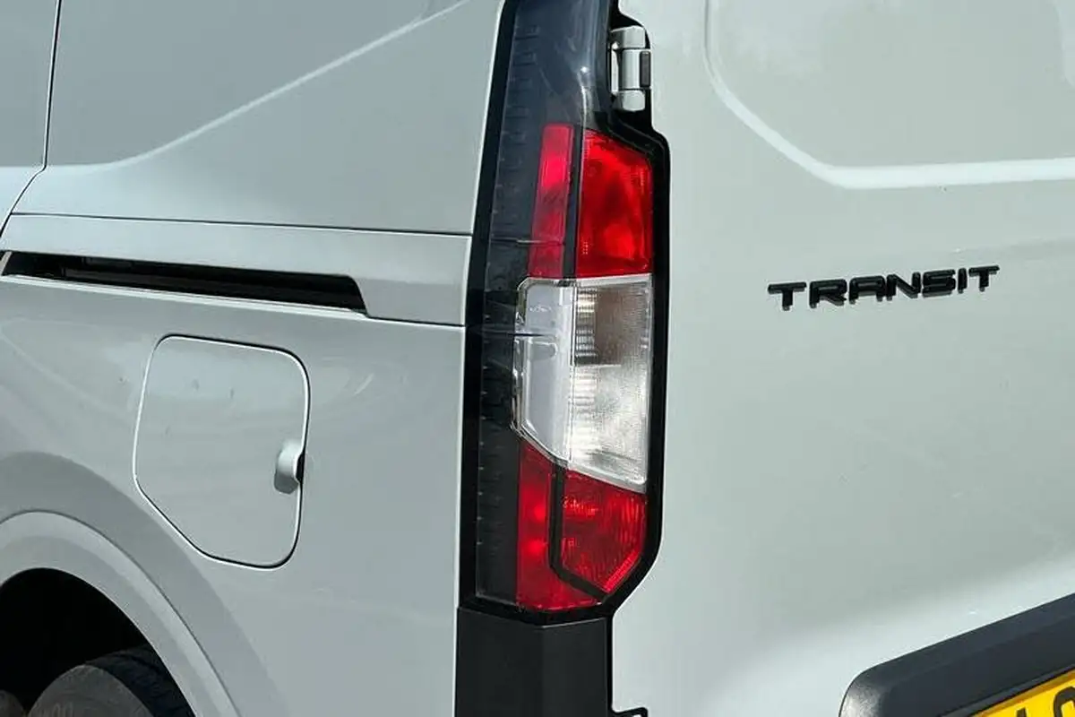 2024-ford-transit-courier-10t-limited-ecoboost-125pseu6d-auto-big-31