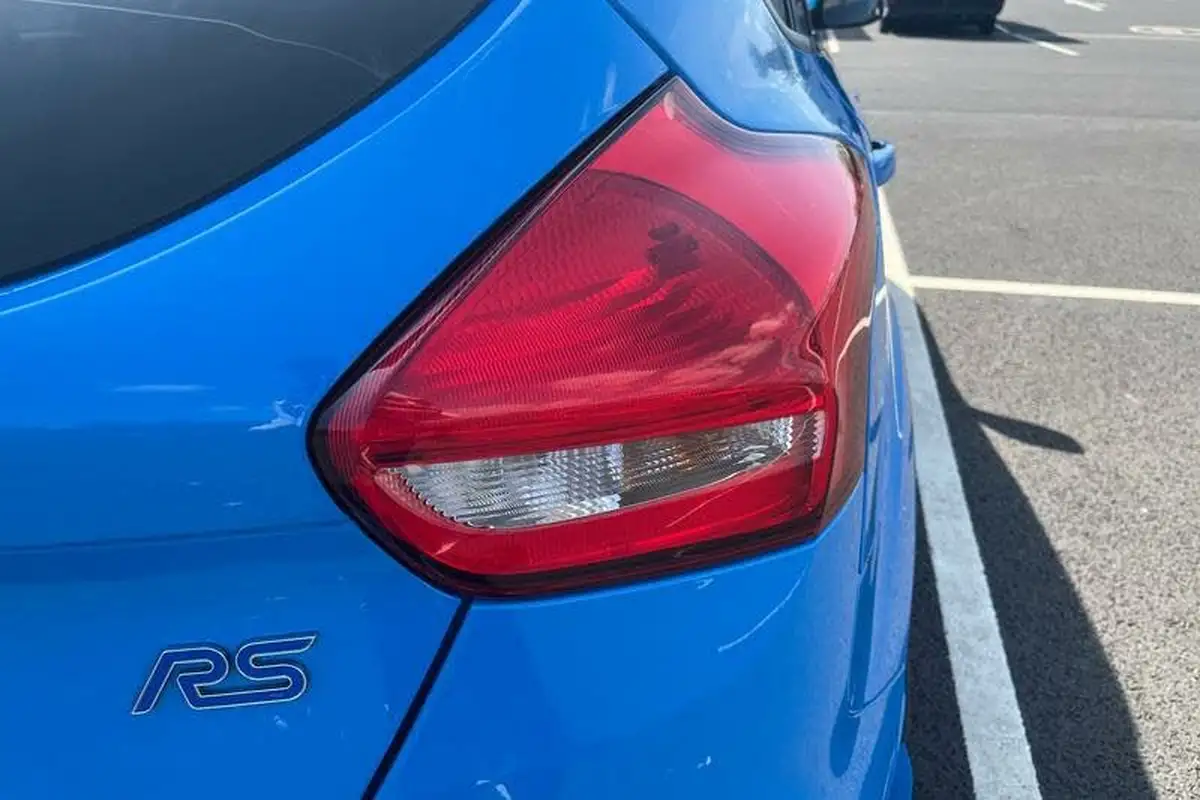 2016-ford-focus-23-rs-big-31