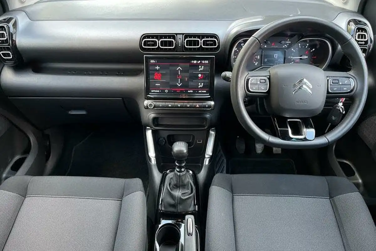 2021-citroen-c3-aircross-12-puretech-shine-110ps-big-9