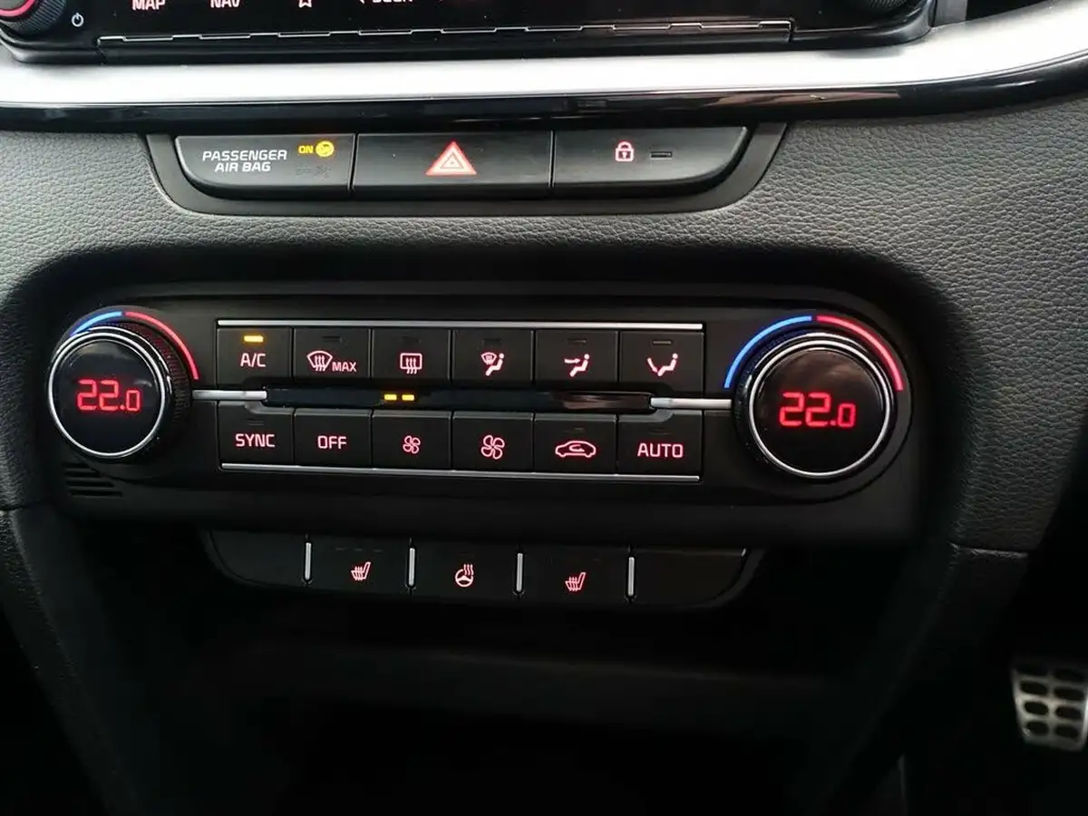 2022-kia-pro-ceed-15-t-gdi-gt-line-big-22