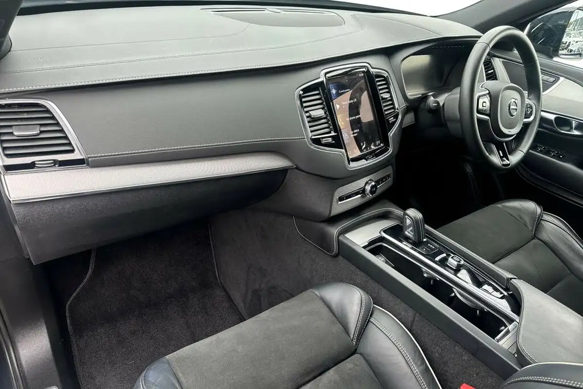 2022-volvo-xc90-20td-b5-r-design-big-1