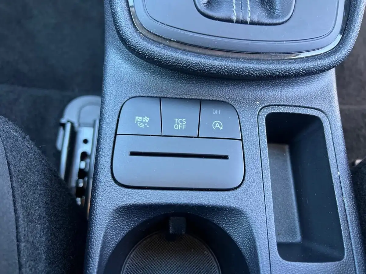2022-ford-fiesta-10t-active-125ps-hybrid-mhev-powershift-big-27