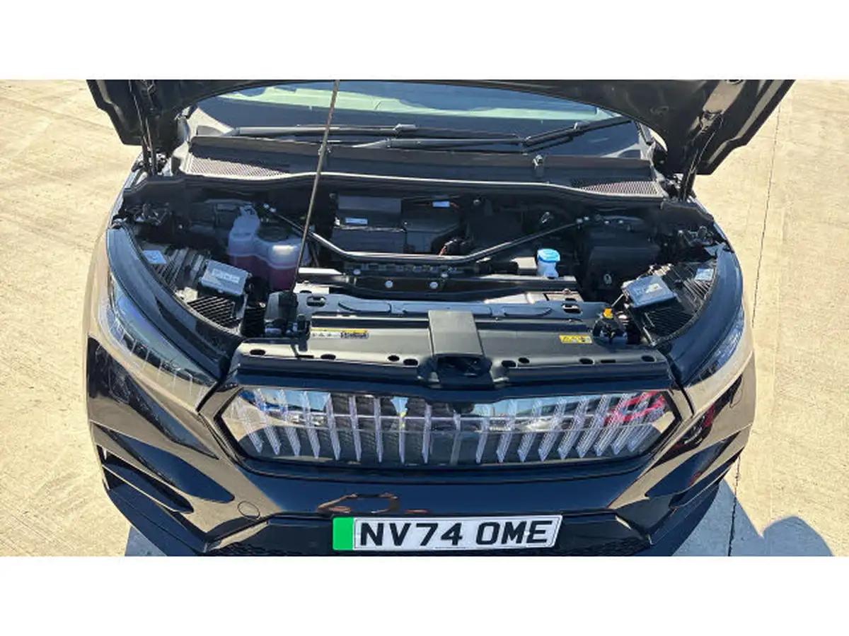 2025-skoda-enyaq-e-vrs-coupe-big-7