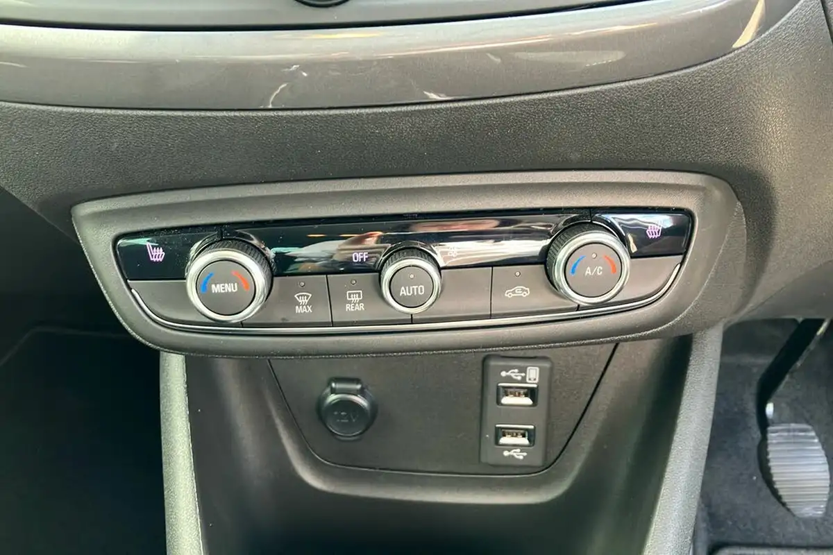 2023-vauxhall-crossland-12-ultimate-110ps-big-14