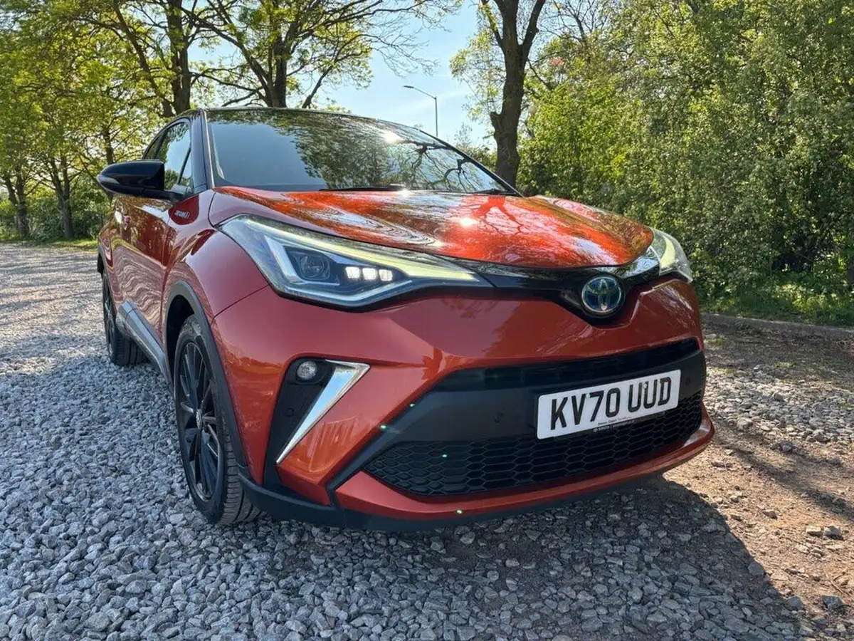 2020-toyota-c-hr-20-vvt-i-orange-edition-big-0