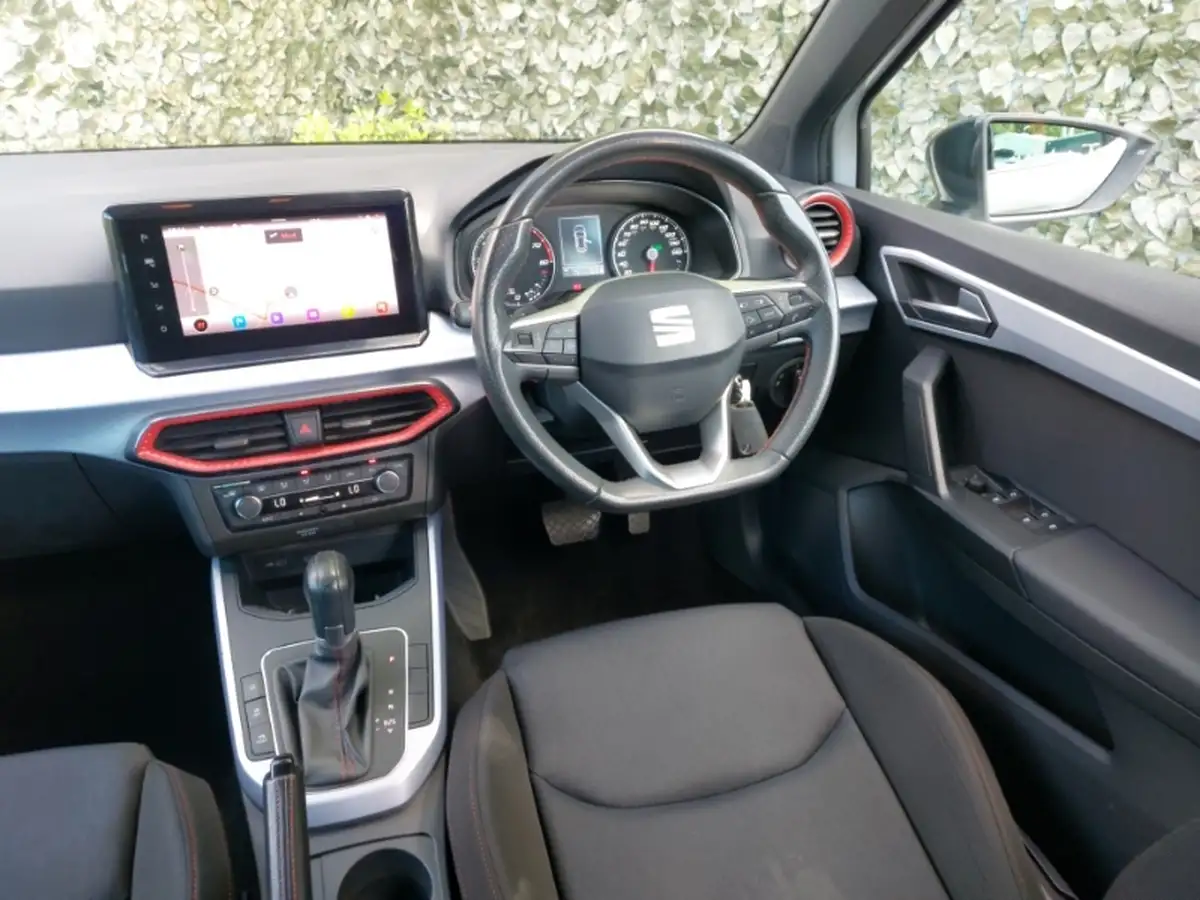 2024-renault-arkana-16-esprit-alpine-big-10