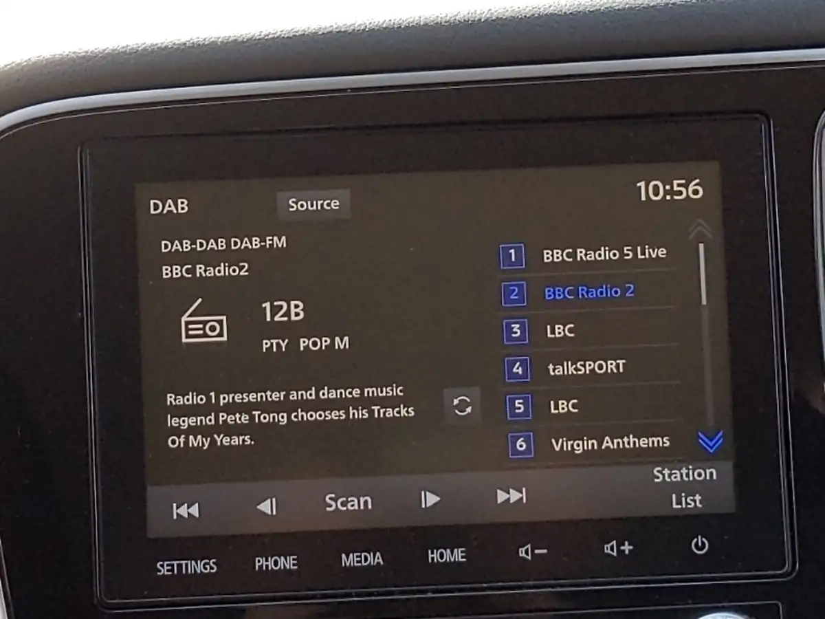 2023-volvo-xc90-20-t8-plus-big-9