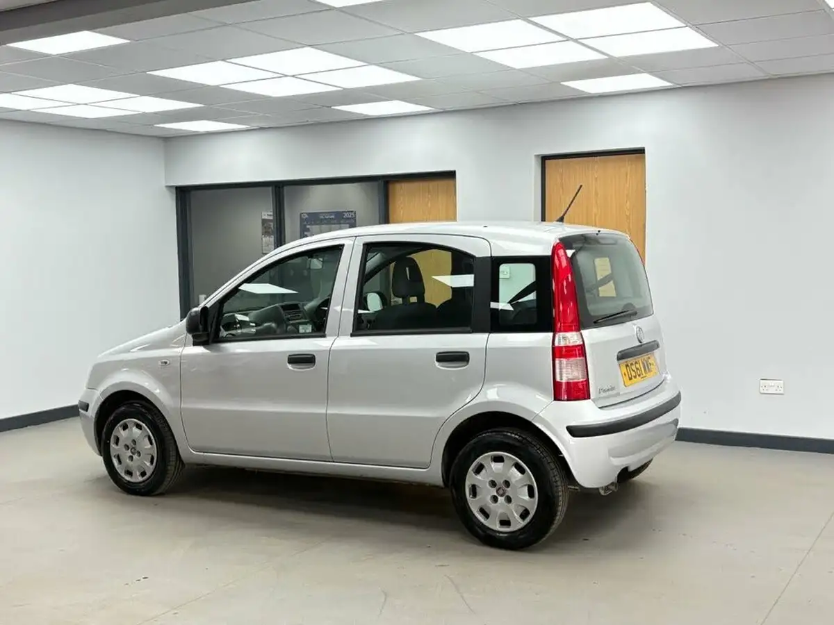 2012-fiat-panda-12-active-big-4
