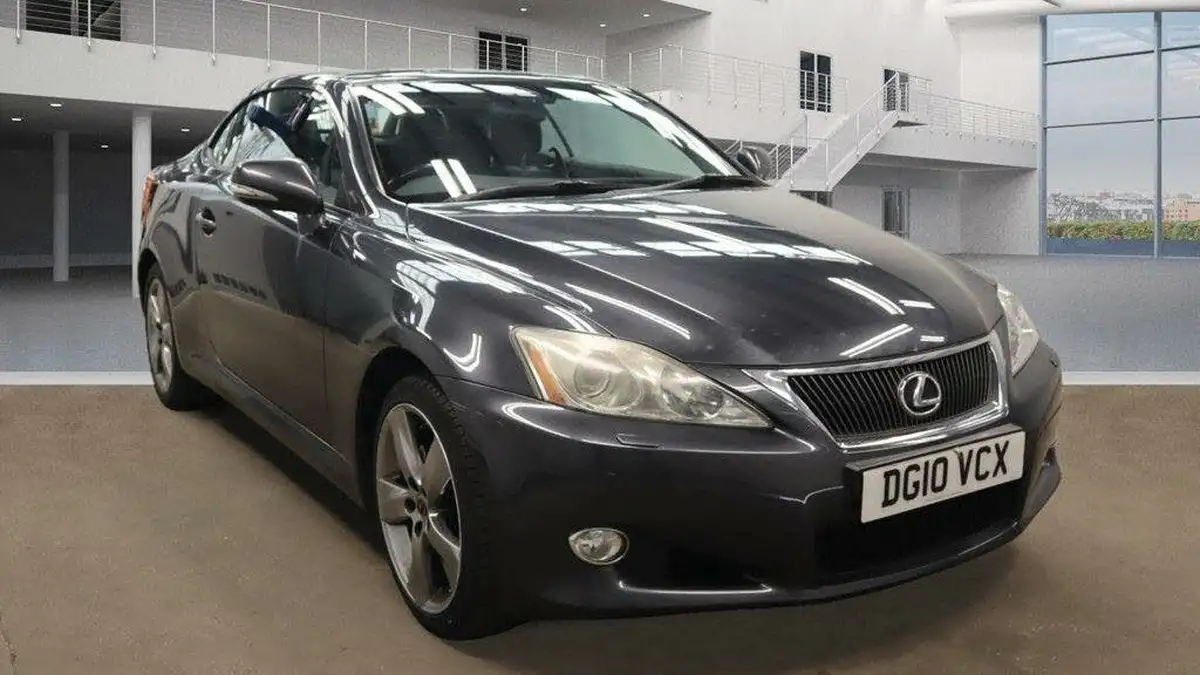 2010-lexus-is-250-25-se-l-cabriolet-2d-auto-big-4