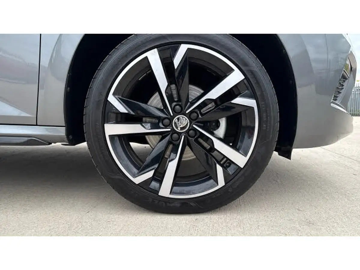2024-skoda-kamiq-15-tsi-monte-carlo-dsg-big-4