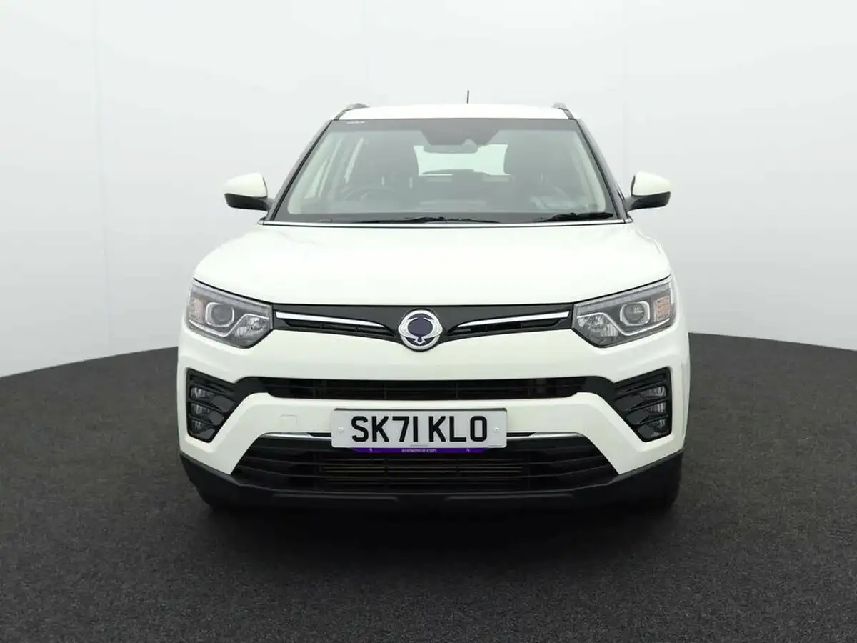 2022-kgm-ssangyong-tivoli-12-gdi-t-ventura-big-1